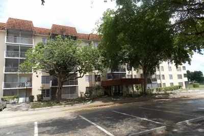 4158 Inverrary Dr #106, Lauderhill: photo 1 of 13