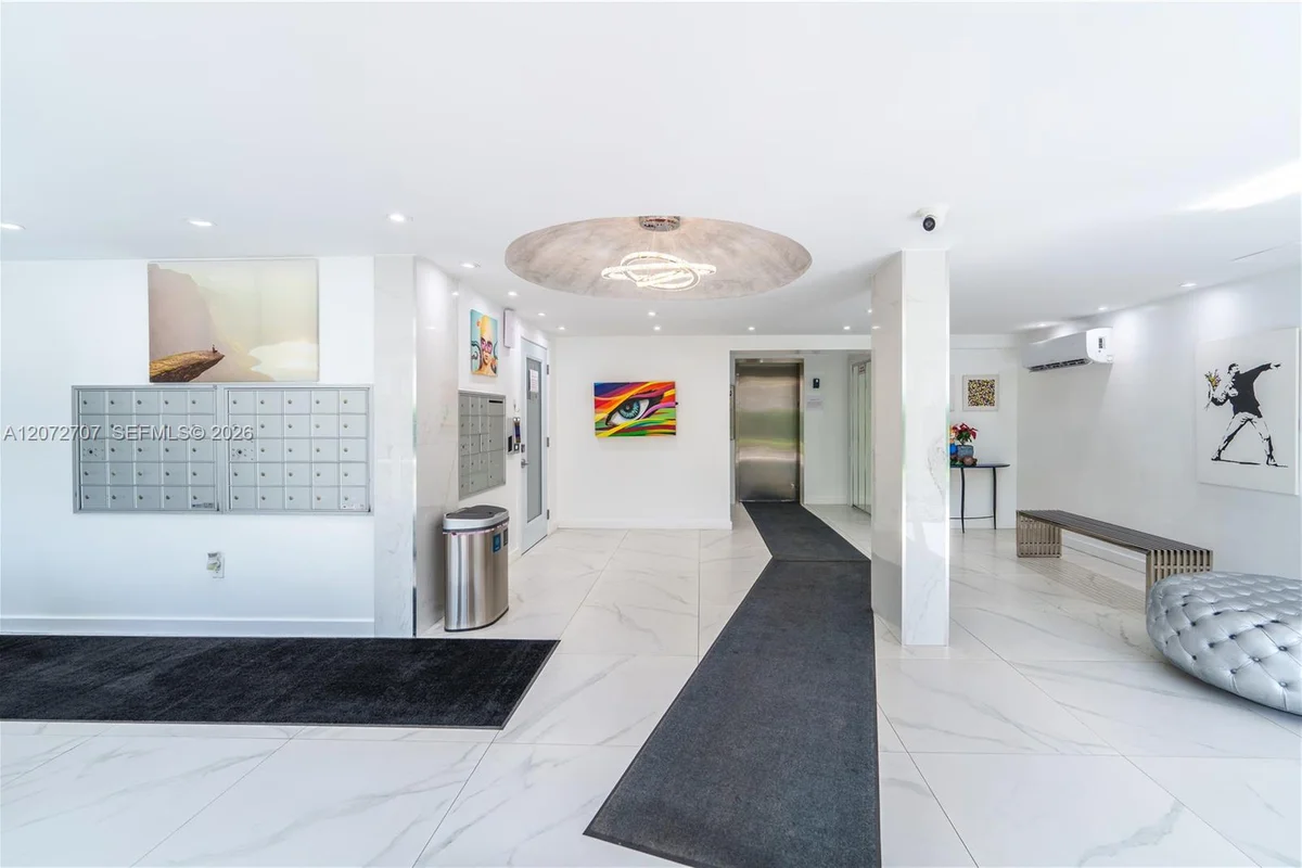 720 Collins Ave #502, Miami Beach: photo 1 of 10