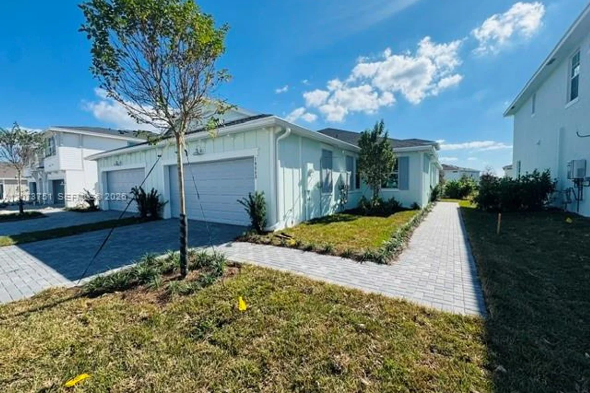 19552 Whispering Creek Rd #1, Loxahatchee: photo 1 of 17