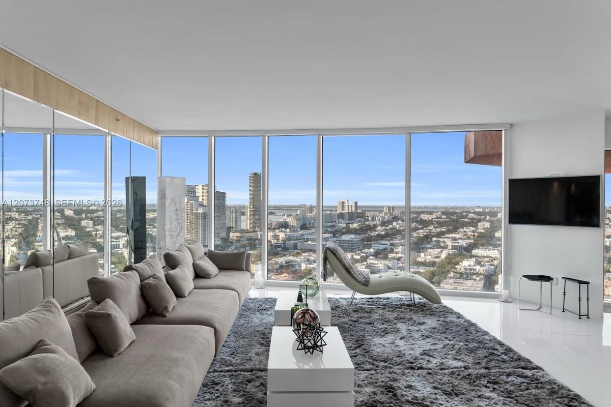 300 S Pointe Dr #3105, Miami Beach: photo 1 of 21