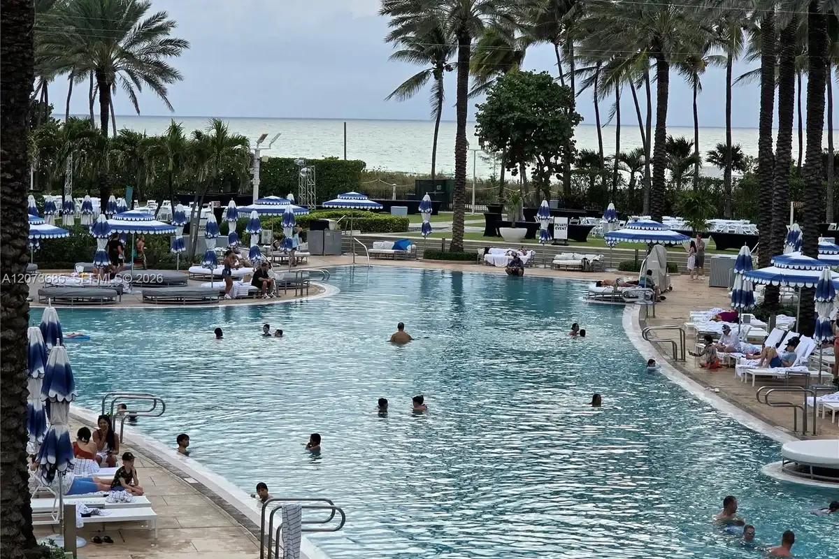 4401 Collins Ave #1401, Miami Beach: photo 1 of 29