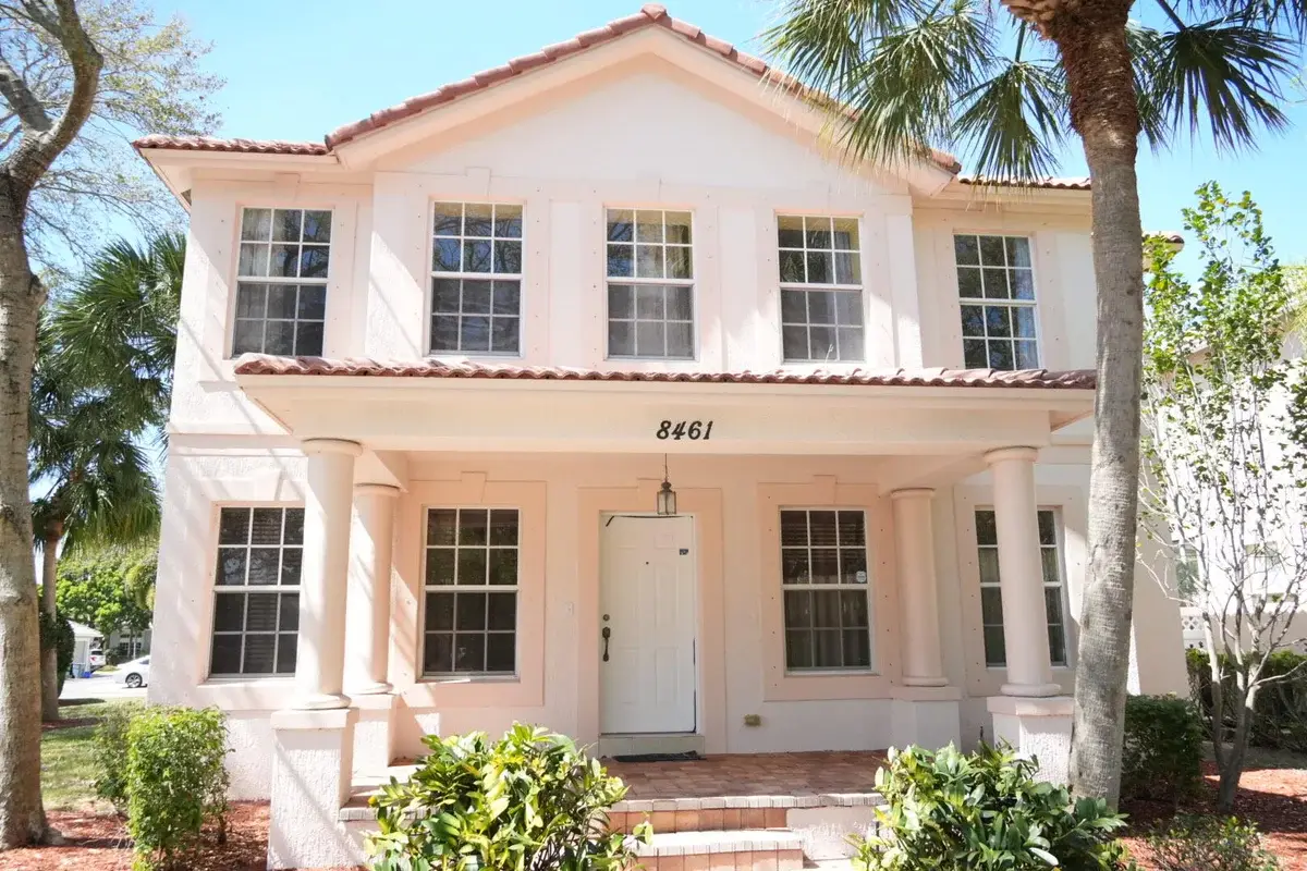 8461 Alister Blvd E, Palm Beach Gardens: photo 1 of 12