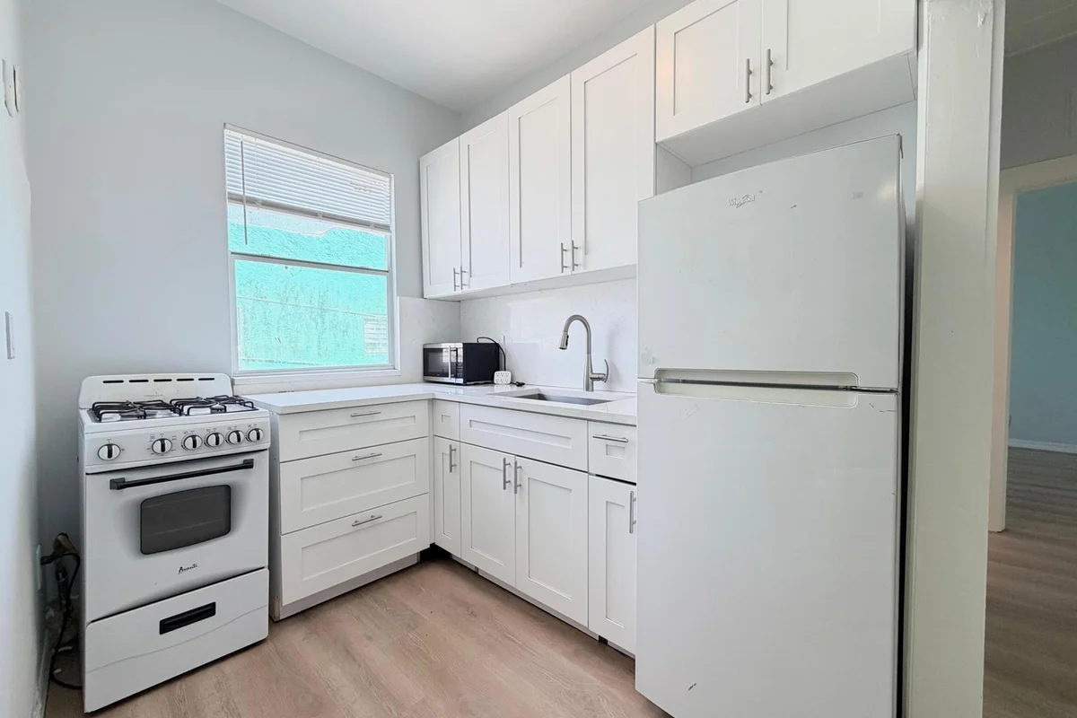 731 Tuscaloosa St #2, West Palm Beach: photo 1 of 13