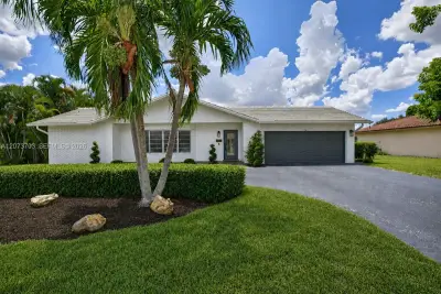 3200 NW 114th Ter, Coral Springs: photo 1 of 33