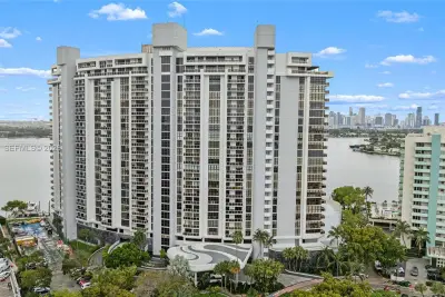 9 Island Ave #2207, Miami Beach: photo 1 of 35