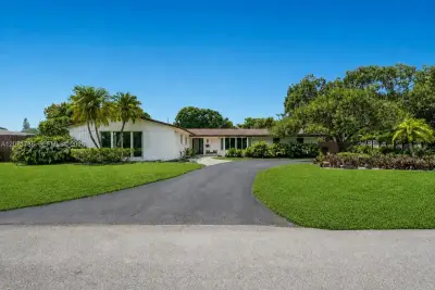 8520 SW 151st St, Palmetto Bay: photo 1 of 63