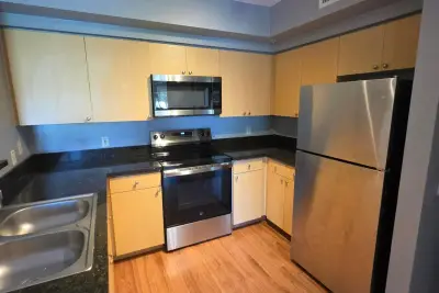 1919 Van Buren St #404a, Hollywood: photo 1 of 9