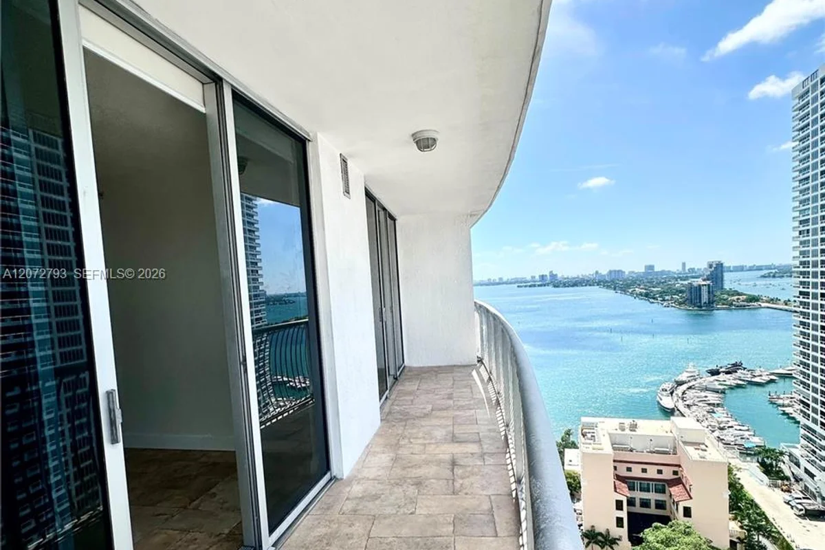 1750 N Bayshore Dr #2406, Miami: photo 1 of 18