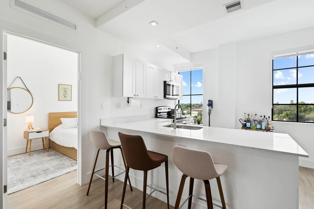 4100 SW 64th Ave #400, Davie: photo 1 of 16