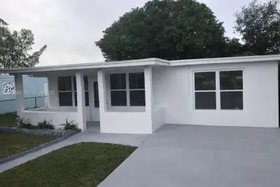 1920 Rutland St, Opa-locka: photo 1 of 3