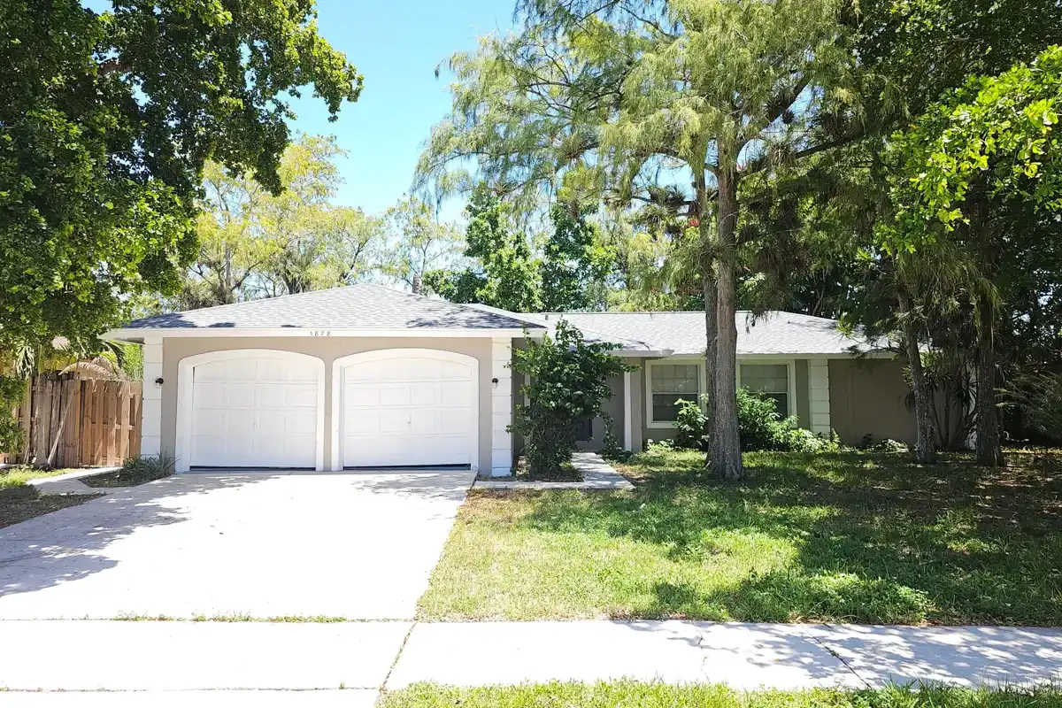 1878 Wisteria St, Wellington: photo 1 of 36