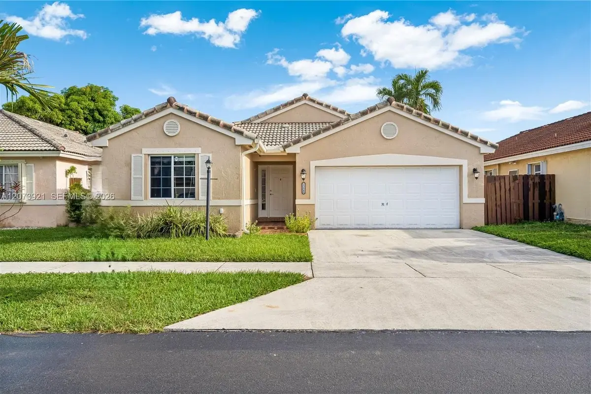 15840 SW 85th St, Miami: photo 1 of 28