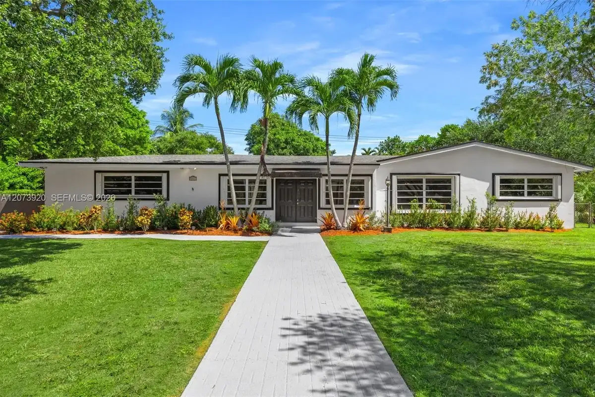 8261 SW 142nd St, Palmetto Bay: photo 1 of 39