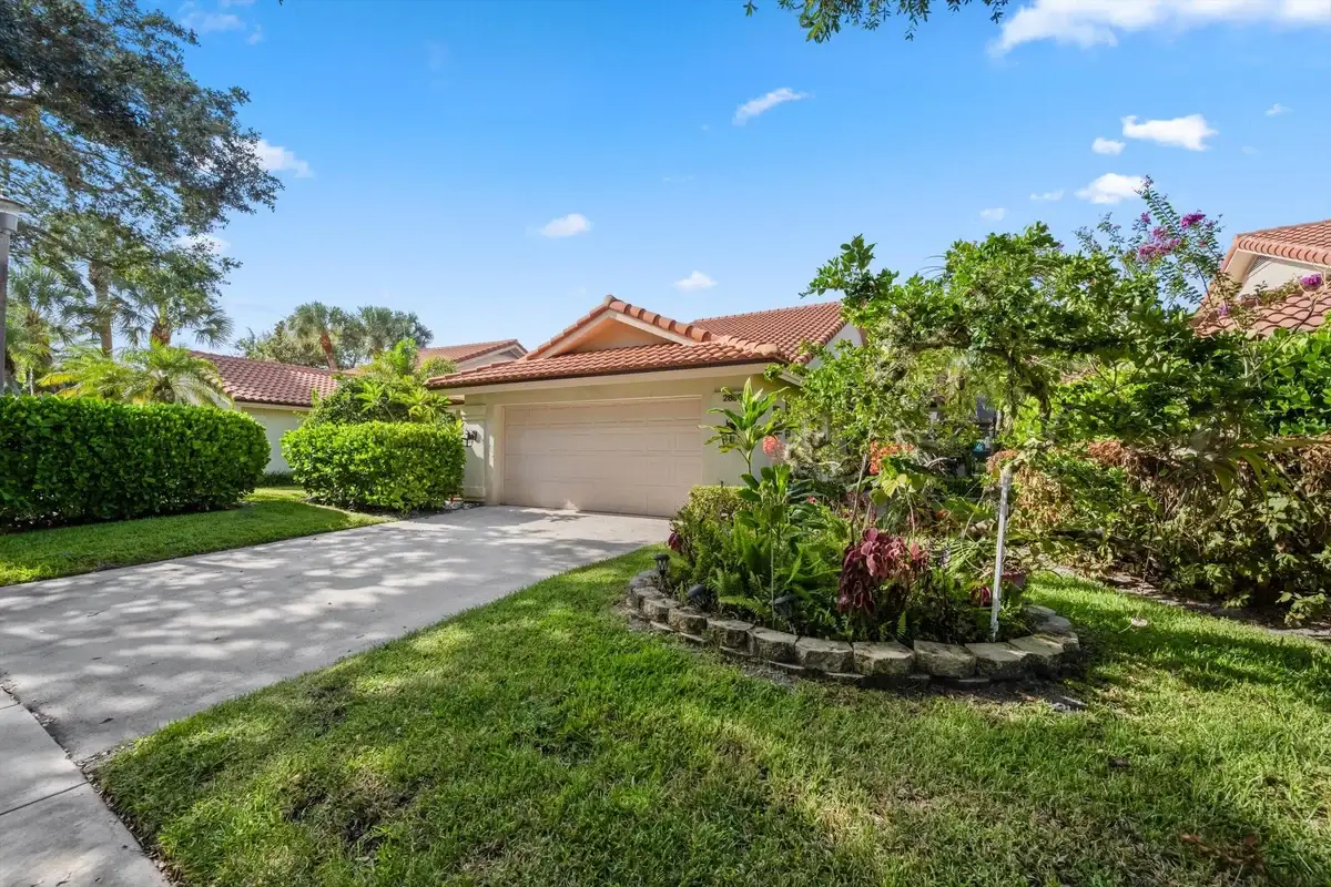 2895 Farragut Ln, West Palm Beach: photo 1 of 44