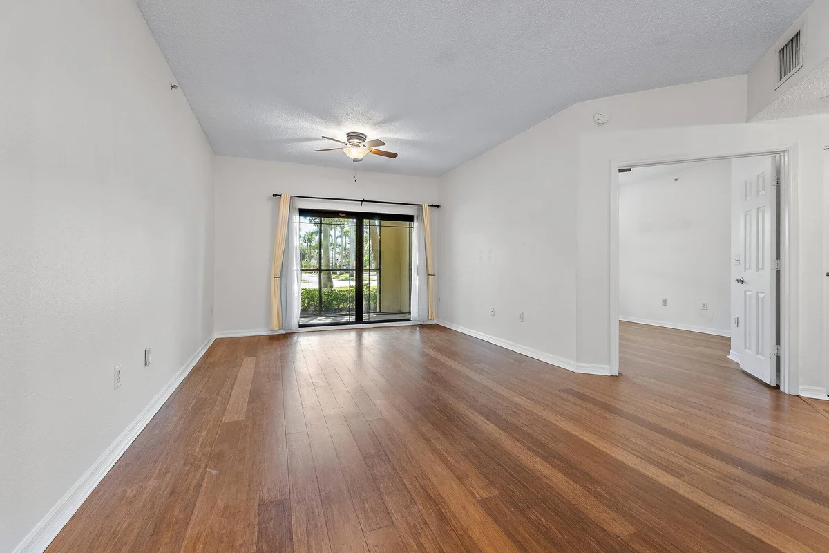 3020 Alcazar Pl #106, Palm Beach Gardens: photo 1 of 45