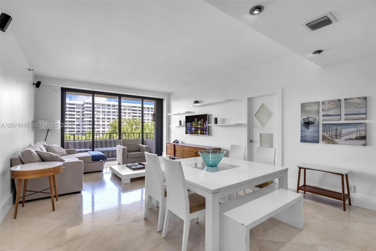 251 Crandon Blvd #431, Key Biscayne: photo 1 of 36