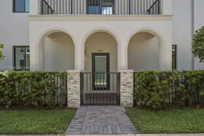 4532 NW 83 Passage, Doral: photo 1 of 55