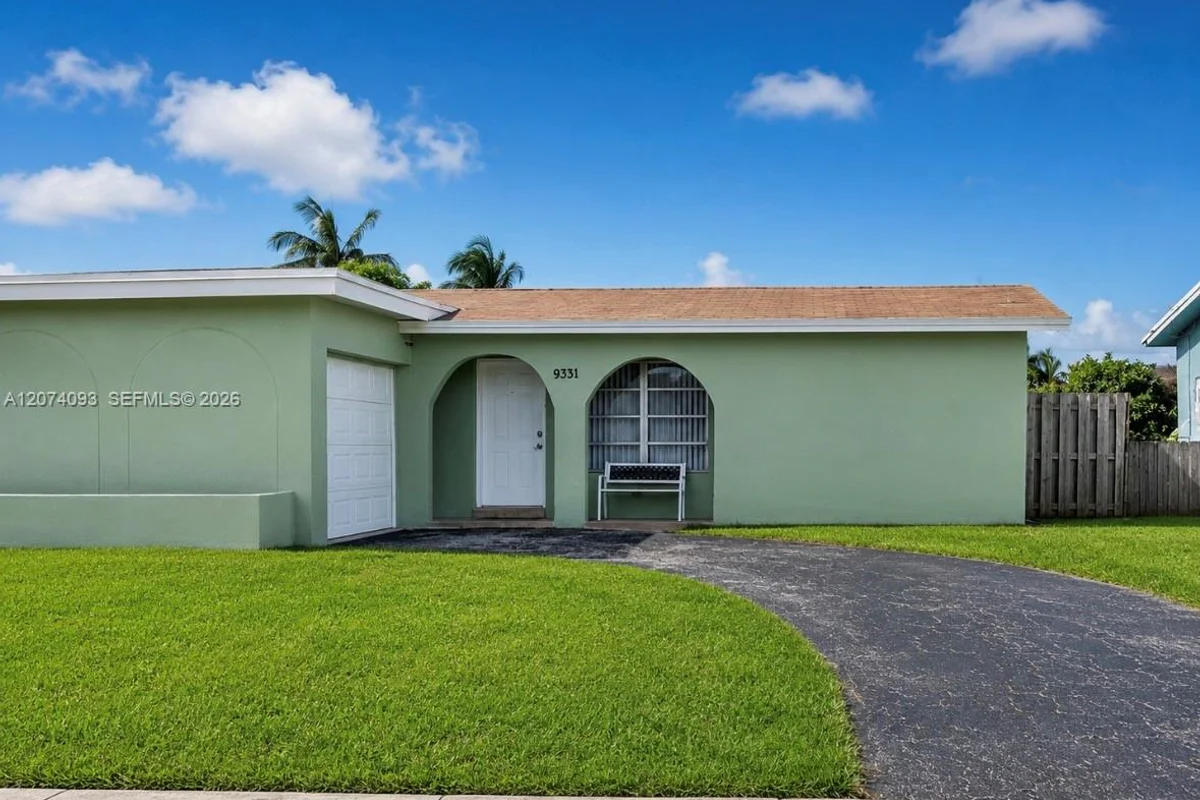 9331 NW 24th Pl, Sunrise: photo 1 of 24