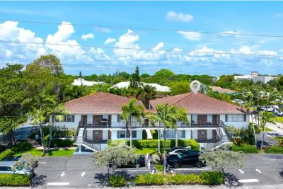 601 SW 2nd Ave #5, Boca Raton: photo 1 of 21