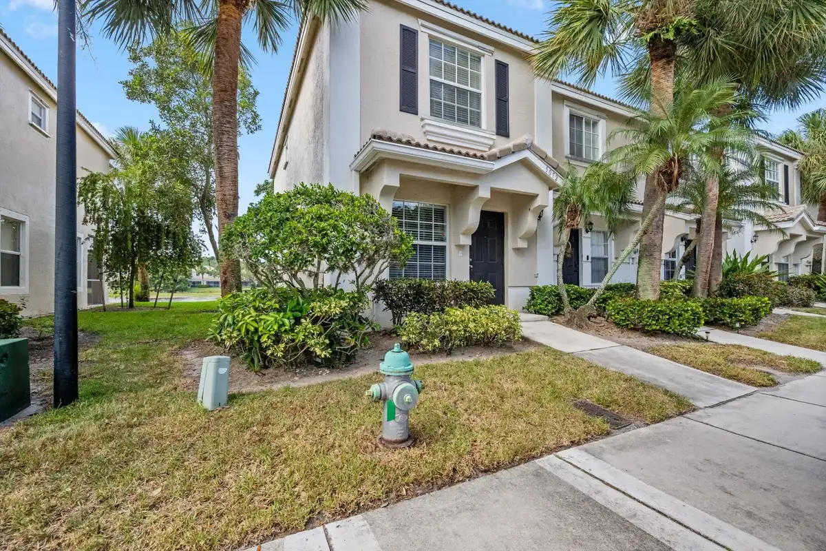 5072 Palmbrooke Cir, West Palm Beach: photo 1 of 22