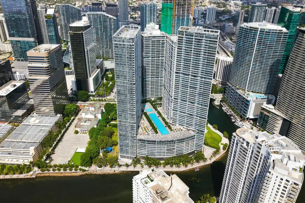 465 Brickell Ave #5102, Miami: photo 1 of 93