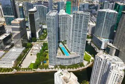 465 Brickell Ave #5102, Miami: photo 1 of 93