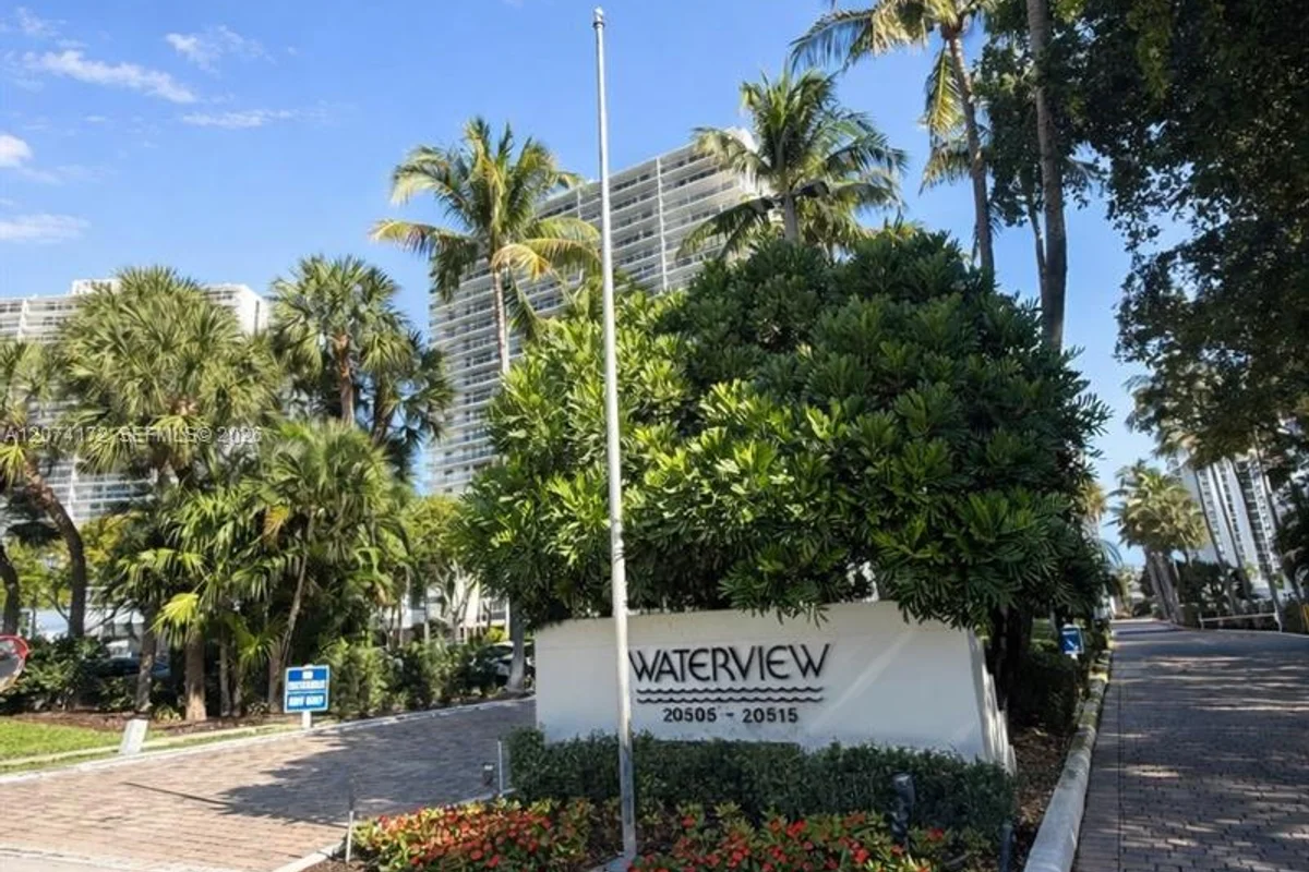 20505 E Country Club Dr #1037, Aventura: photo 1 of 14