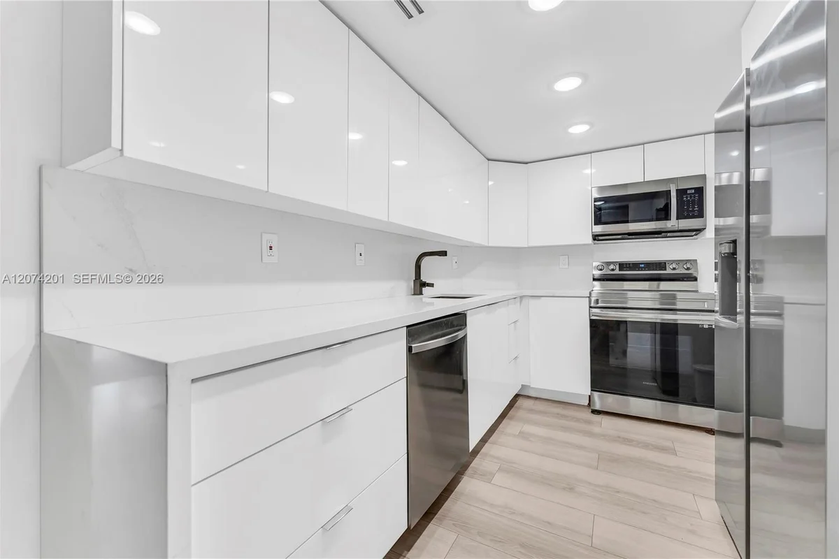 300 Bayview Dr #214, Sunny Isles Beach: photo 1 of 49