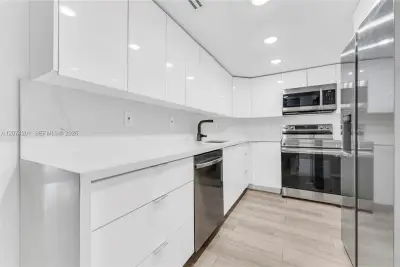 300 Bayview Dr #214, Sunny Isles Beach: photo 1 of 49
