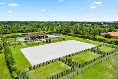 2440 Buck Ridge Trl, Loxahatchee: photo 1 of 73