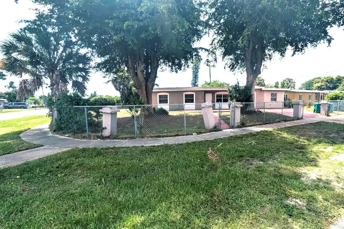 801 NW 33rd Ter, Fort Lauderdale: photo 1 of 21