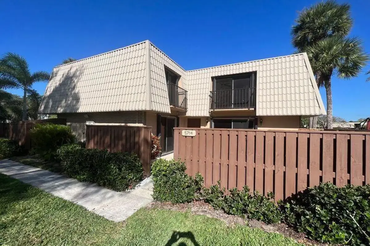 5714 57th Way, West Palm Beach: photo 1 of 24