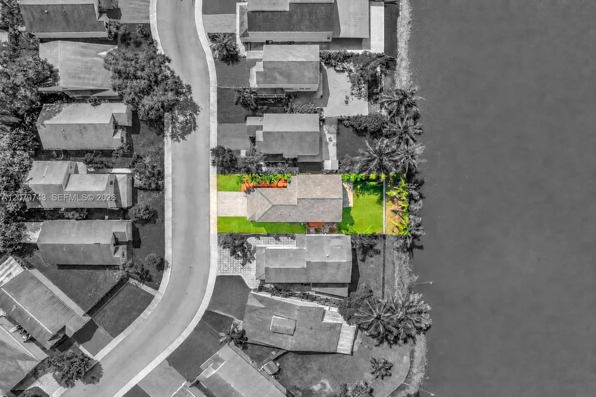 223 SW 159th Way, Sunrise: photo 1 of 50