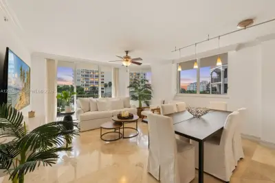 2011 N Ocean Blvd #401, Fort Lauderdale: photo 1 of 24