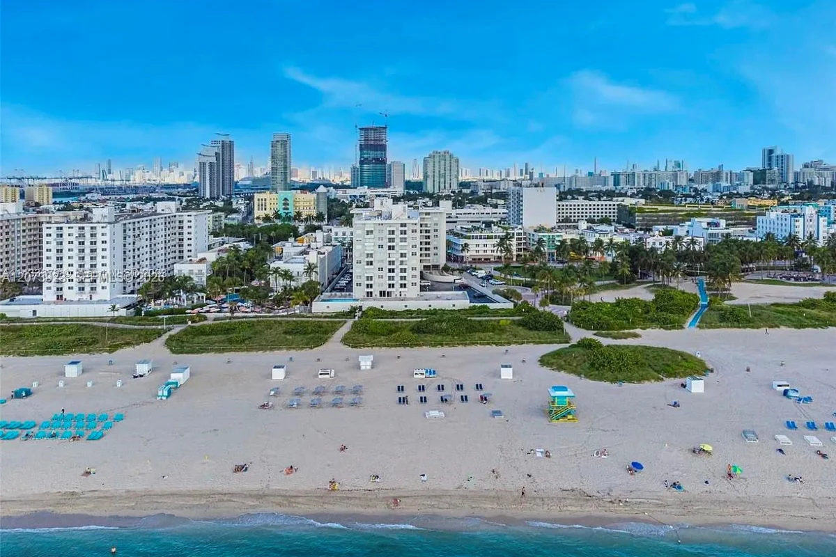 465 Ocean Dr #219, Miami Beach: photo 1 of 16