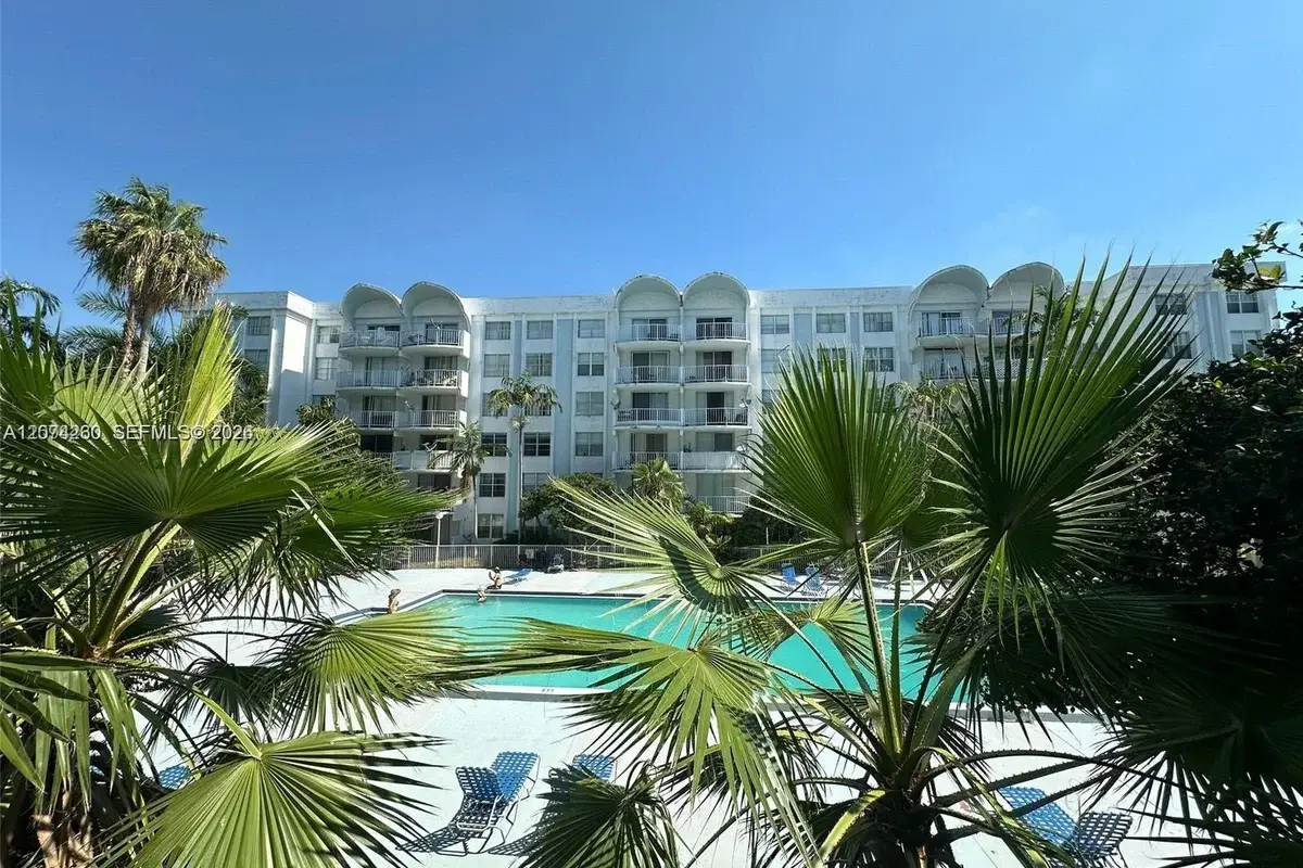 492 NW 165th St Rd #C-210, Miami: photo 1 of 13