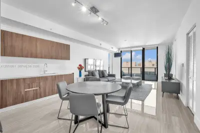 2960 NE 207th St #1102, Aventura: photo 1 of 27