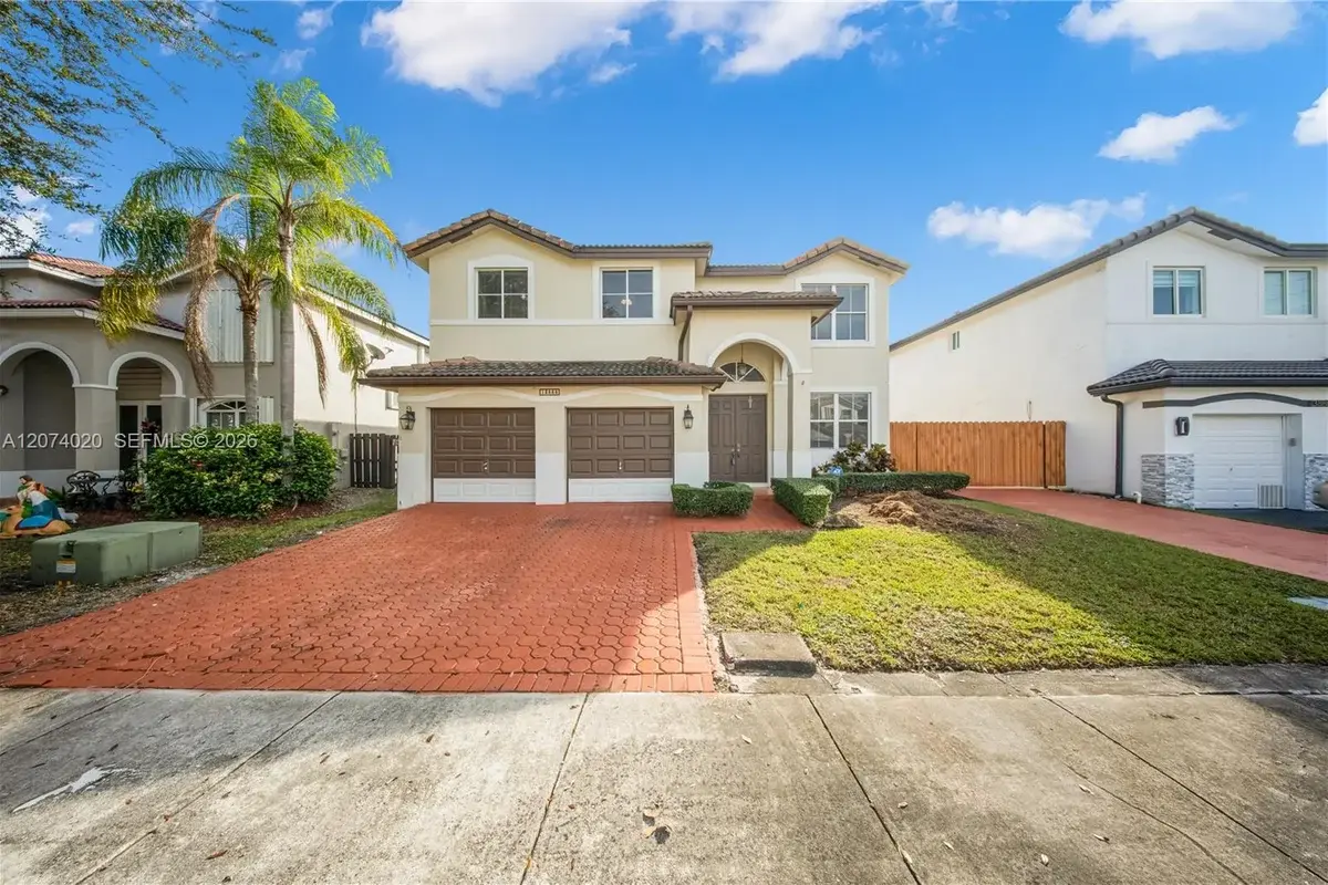 13868 SW 38th Ter, Miami: photo 1 of 30