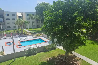8000 SW 149th Ave #A411, Miami: photo 1 of 12
