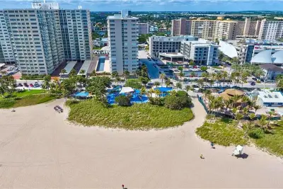 133 N Pompano Beach Blvd #108, Pompano Beach: photo 1 of 66