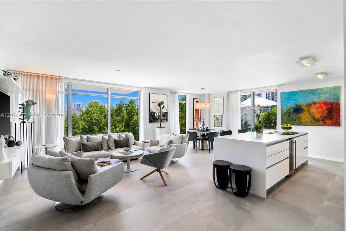1201 20th St #314, Miami Beach: photo 1 of 40