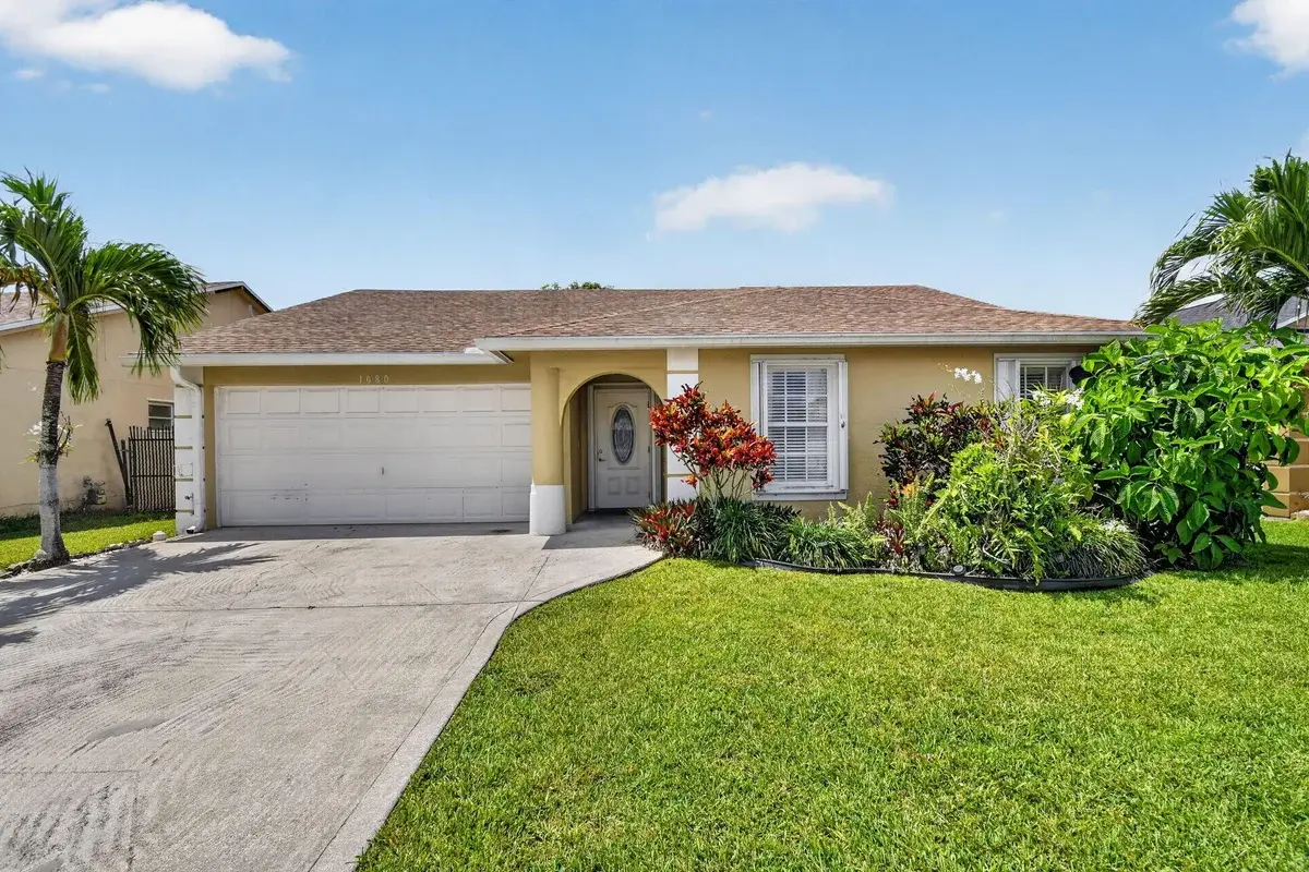 1080 Salmon Isle, Greenacres: photo 1 of 52