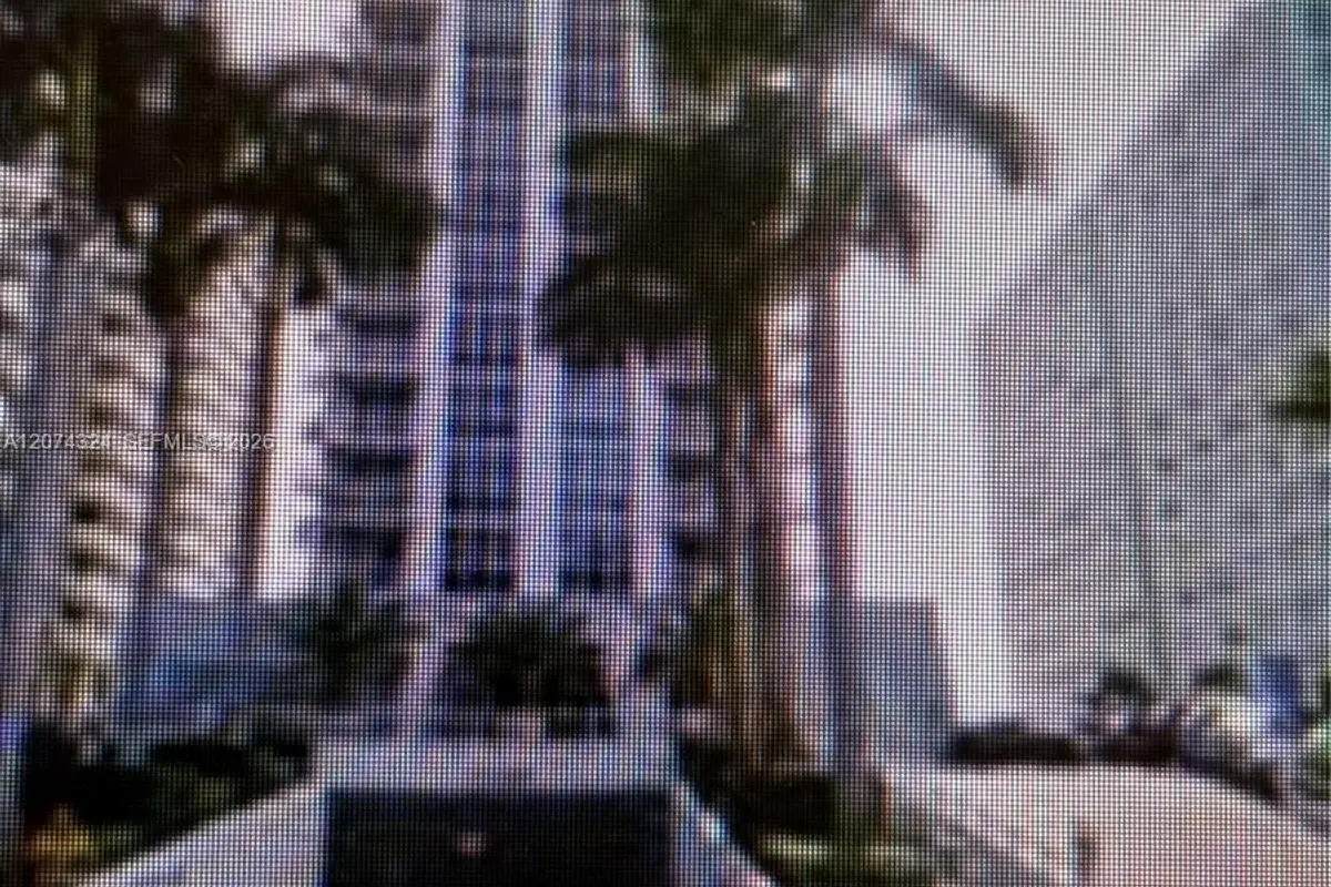 1228 West Ave #609, Miami Beach: photo 1 of 17