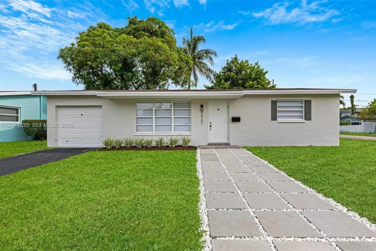 5937 NW 16th Ct, Sunrise: photo 1 of 25