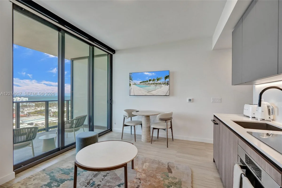 580 72nd St #905, Miami Beach: photo 1 of 12