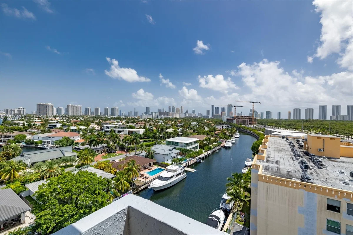 2903 N Miami Beach Blvd #1003, North Miami Beach: photo 1 of 36