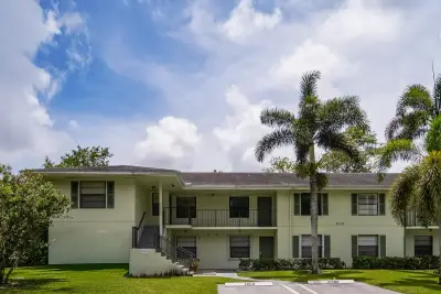 2101 Sabal Ridge Ct #F, Palm Beach Gardens: photo 1 of 32