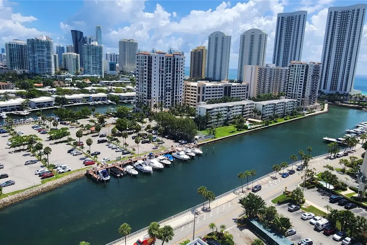500 Bayview Dr #1725, Sunny Isles Beach: photo 1 of 37