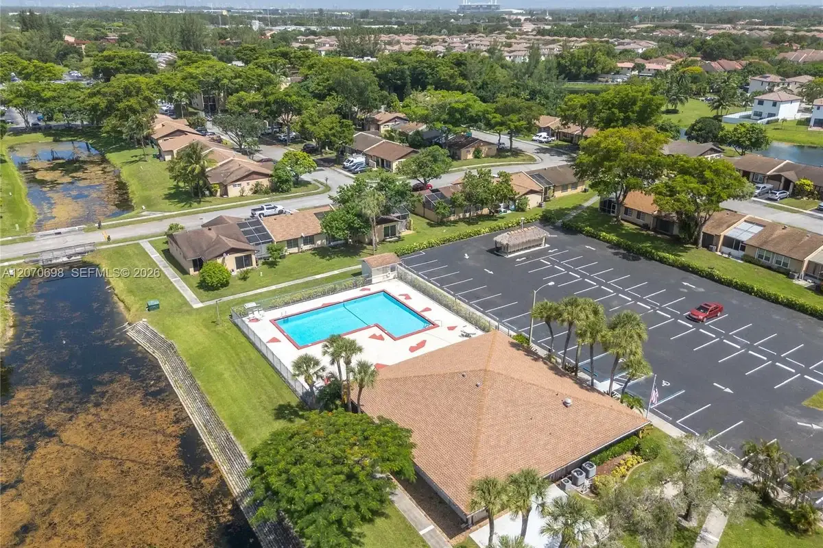 9291 E Elm Ln, Miramar: photo 1 of 39
