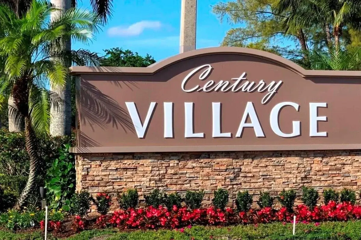375 Camden P, West Palm Beach: photo 1 of 5